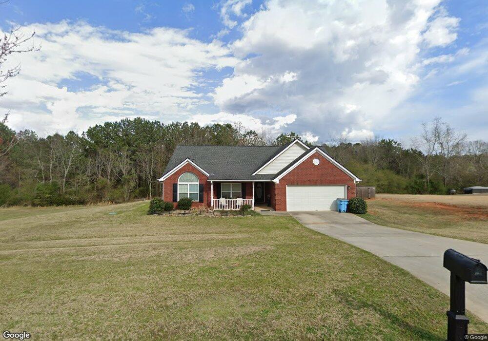 114 Brix Dr, Locust Grove, GA 30248 - photo 1