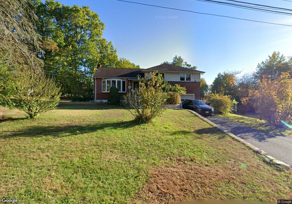 10 Forest Ave, Nanuet, NY 10954 - photo 1