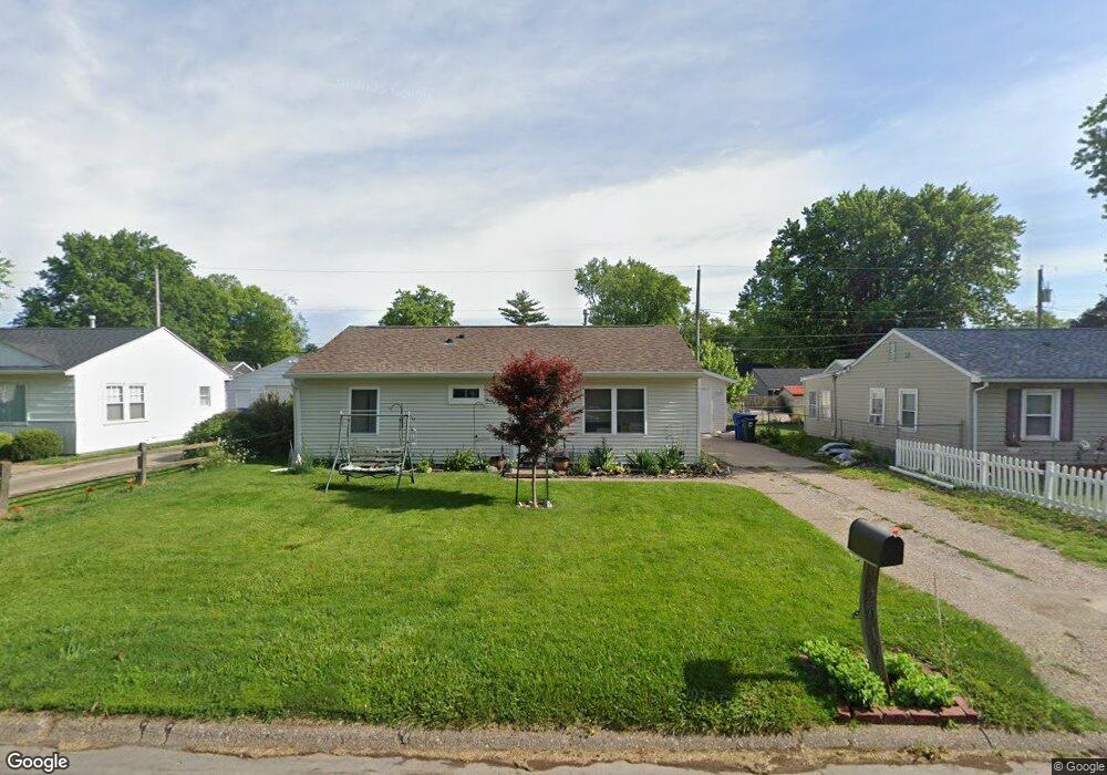 2010 W 68th St, Davenport, IA 52806 - photo 1