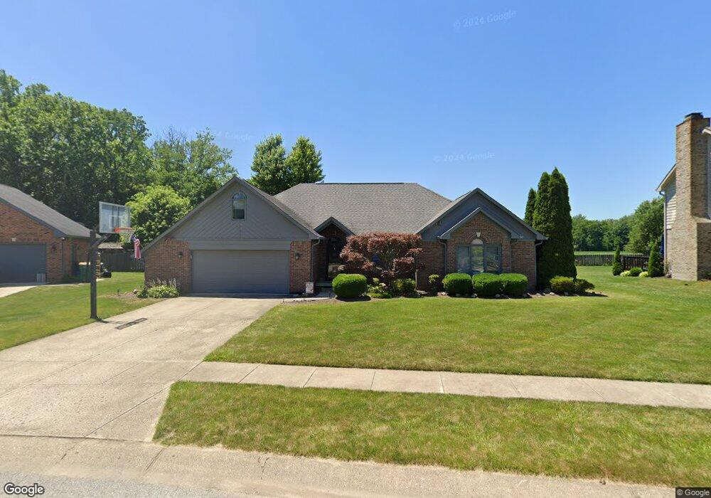 715 Viewpoint Dr, Plainfield, IN 46168 - photo 1