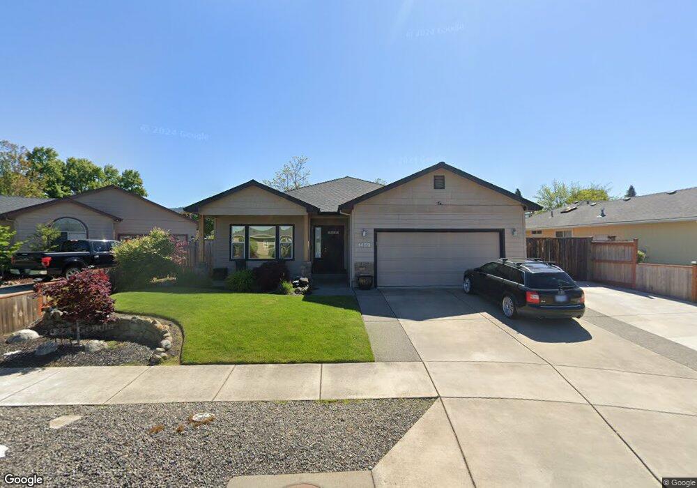 1459 Matthews Place, Medford, OR 97504 - photo 1