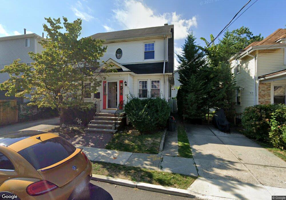 8 Markham Place, Staten Island, NY 10314 - photo 1