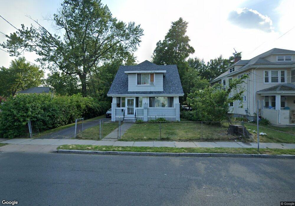 549 Hillside Ave, Hartford, CT 06106 - photo 1