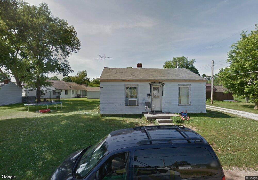 605 Bachelor St, Edinburgh, IN 46124 - photo 1