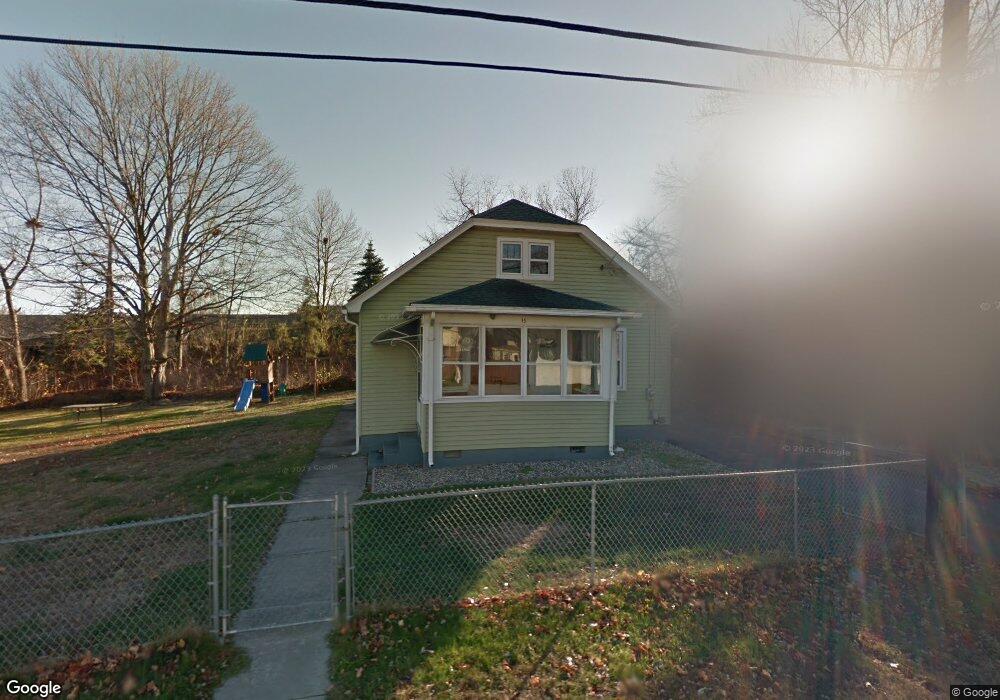 15 Cross St, Ludlow, MA 01056 - photo 1