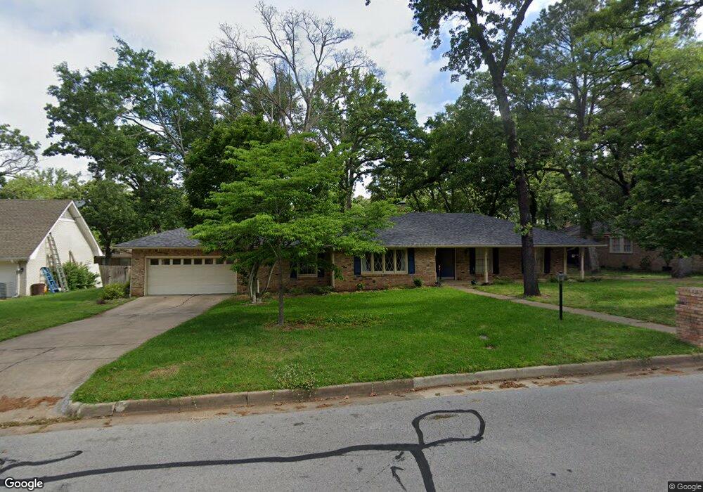 1716 Yosemite Dr, Tyler, TX 75703 - photo 1