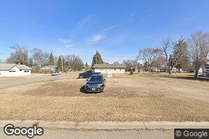 217 5th St N, Ellendale, ND 58436