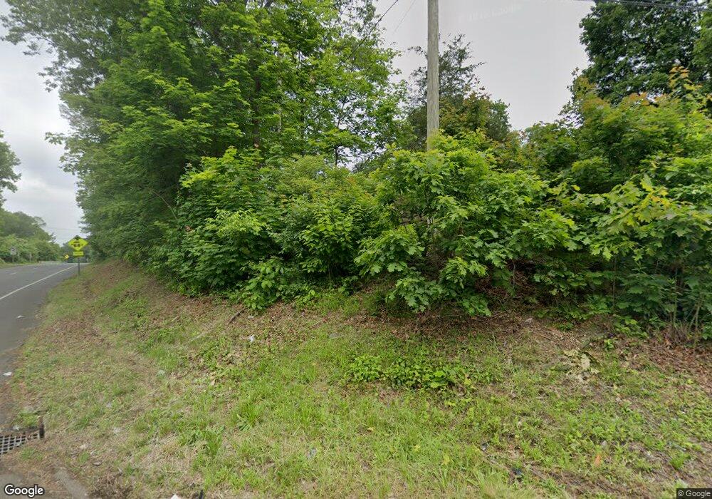 667 Chestnut Ridge Rd, Orange, CT 06477 - photo 1