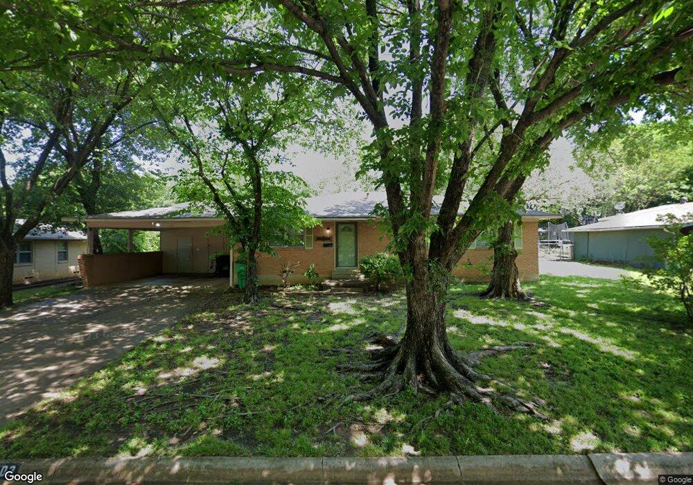 2103 Shipley St, Gainesville, TX 76240 - photo 1