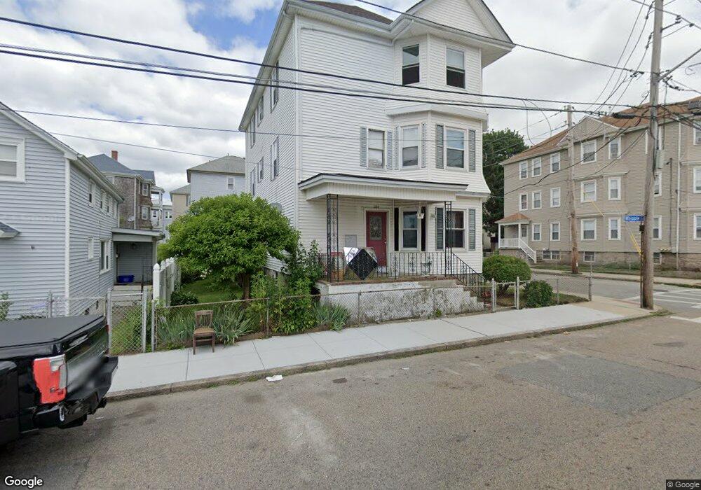 234 Hamlet St unit 3, Fall River, MA 02724 - photo 1