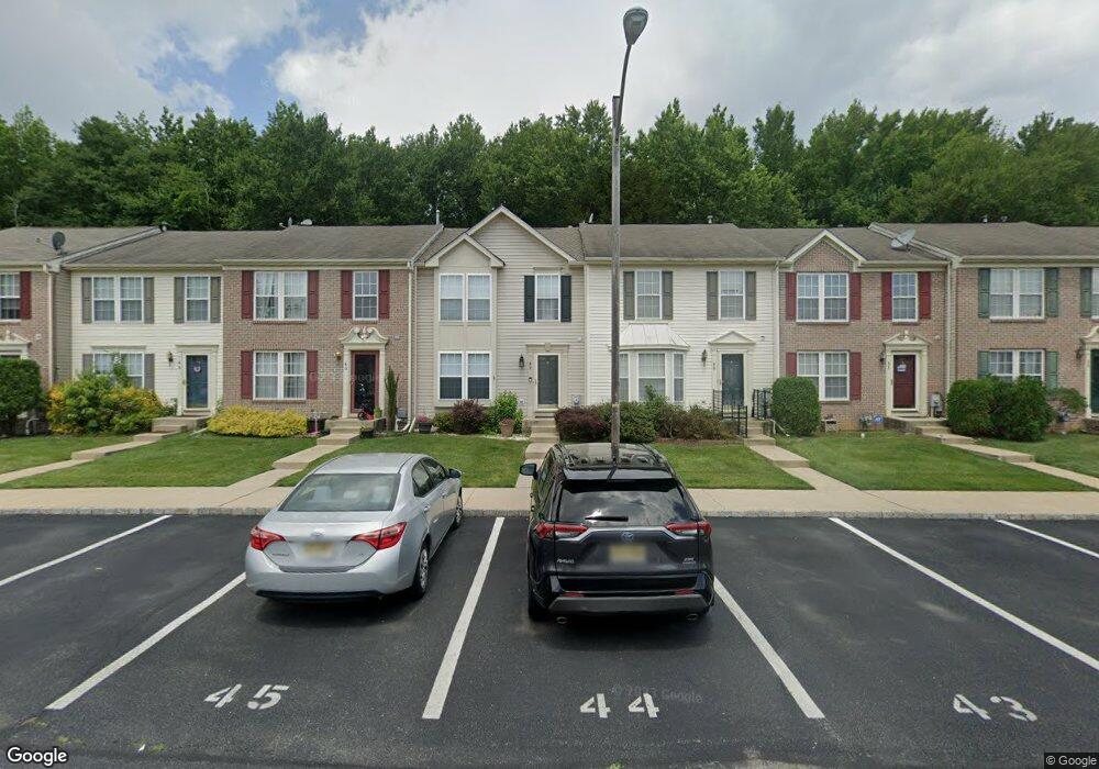 47 Guilford Place, Burlington, NJ 08016 - photo 1