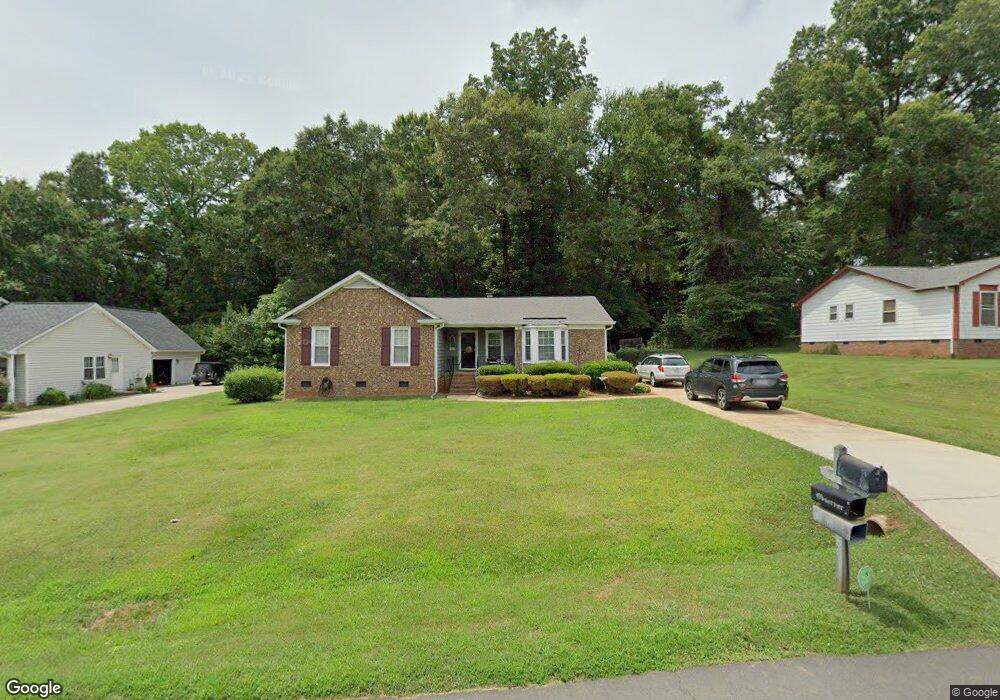 225 Hughey Dr, Gastonia, NC 28056 - photo 1