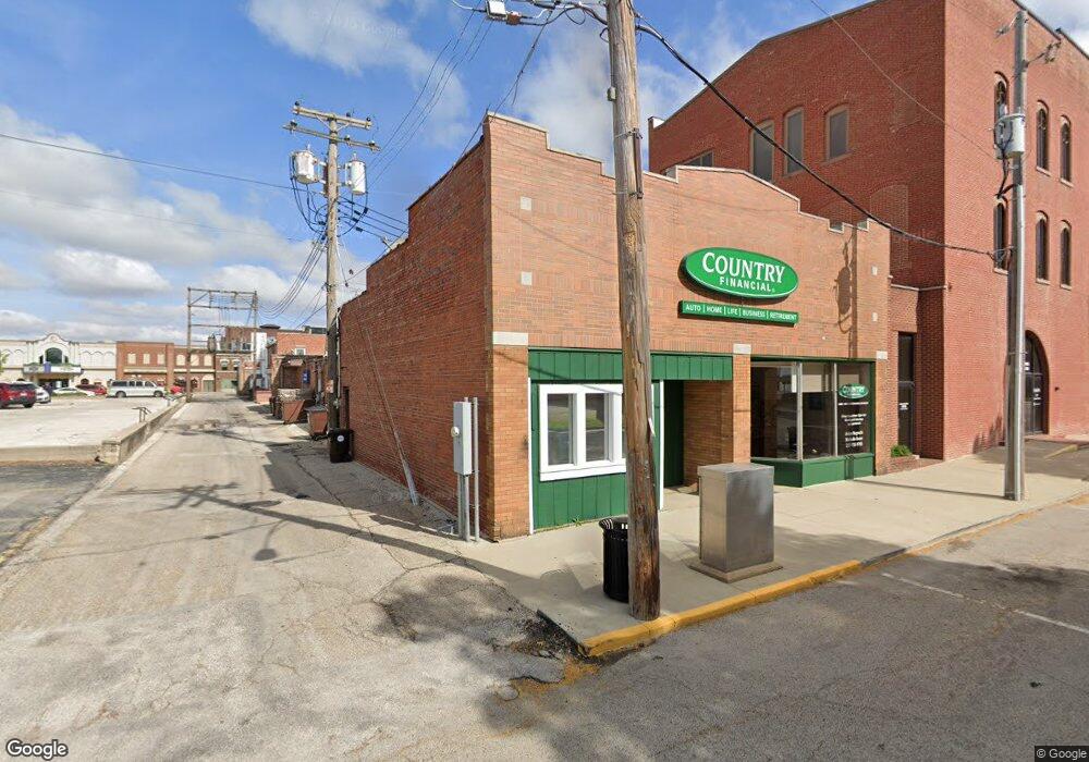 213 S Mclean St, Lincoln, IL 62656 - photo 1