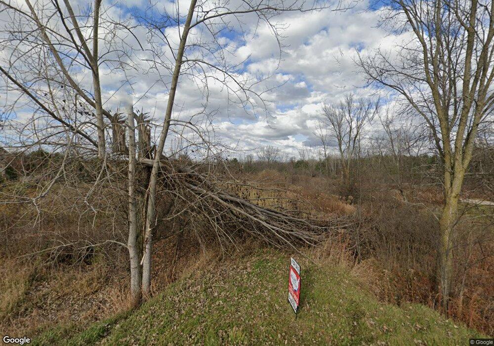 2711 E Blackhurst Rd, Midland, MI 48642 - photo 1