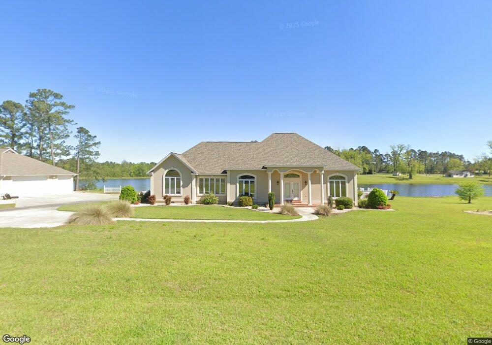 172 Lakeview Cir, Douglas, GA 31535 - photo 1