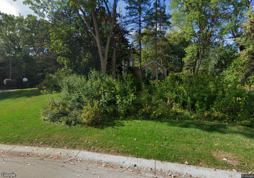7262 Sandy Creek Ln, Bloomfield Hills, MI 48301 - photo 1