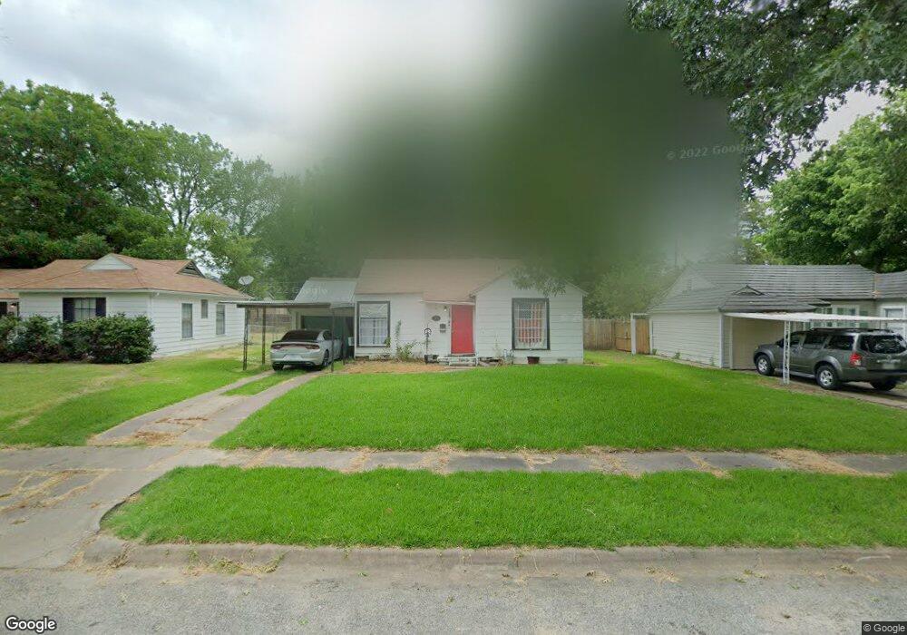 253 E Evans Ave, Bonham, TX 75418 - photo 1