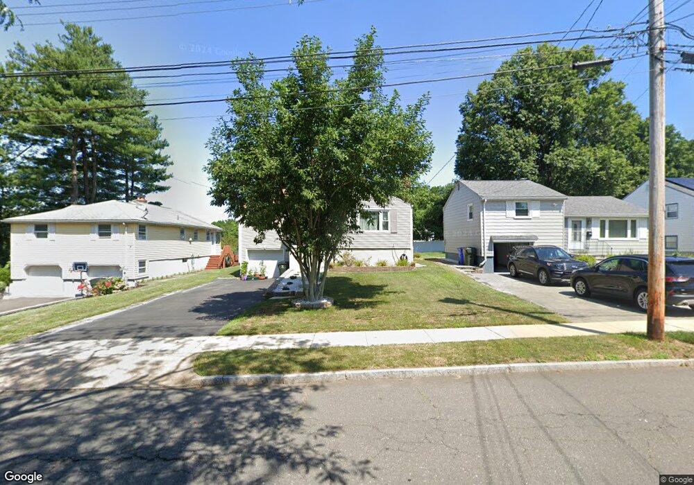 58 Crocker Ave, West Hartford, CT 06110 - photo 1