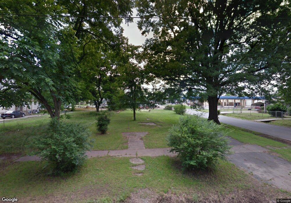 511 N College St, Stuttgart, AR 72160 - photo 1