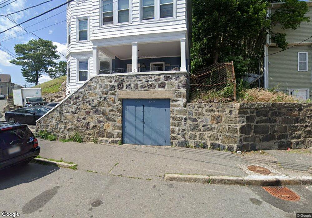 545 Essex St unit 3, Lynn, MA 01902 - photo 1