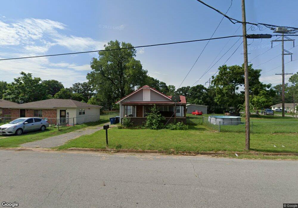 944 W Coffin St, Denison, TX 75020 - photo 1