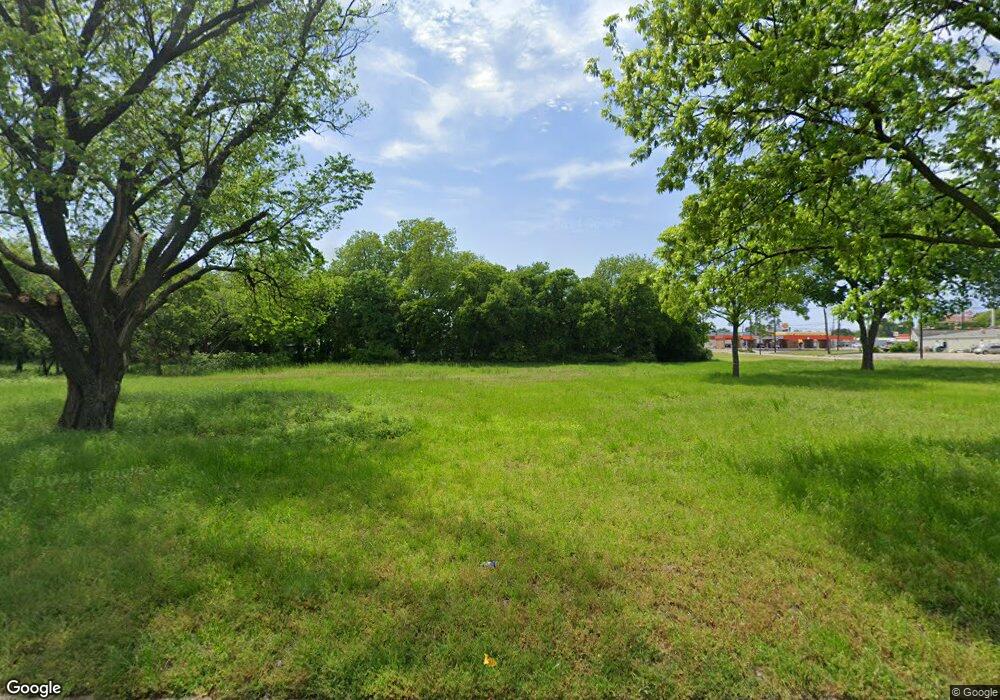 1521 N Commerce St, Gainesville, TX 76240 - photo 1