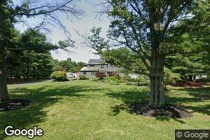 2 Pollack Ct, Cranbury, NJ 08512