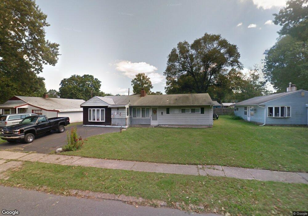 229 Oaktree Dr, Levittown, PA 19055 - photo 1