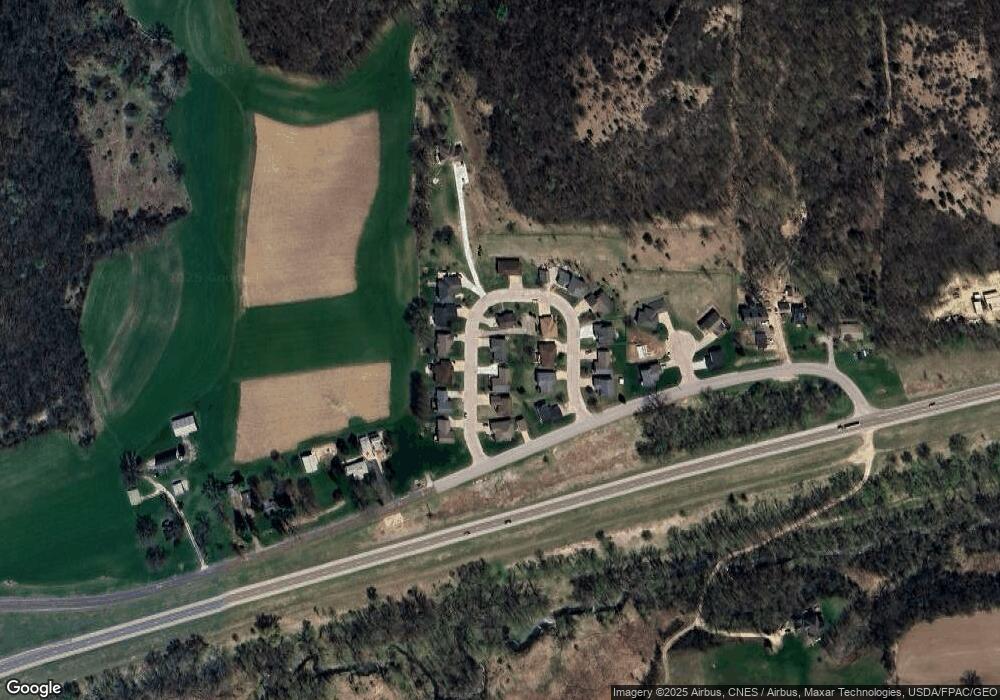 117 Bluffview Dr, Winona, MN 55987 - photo 1