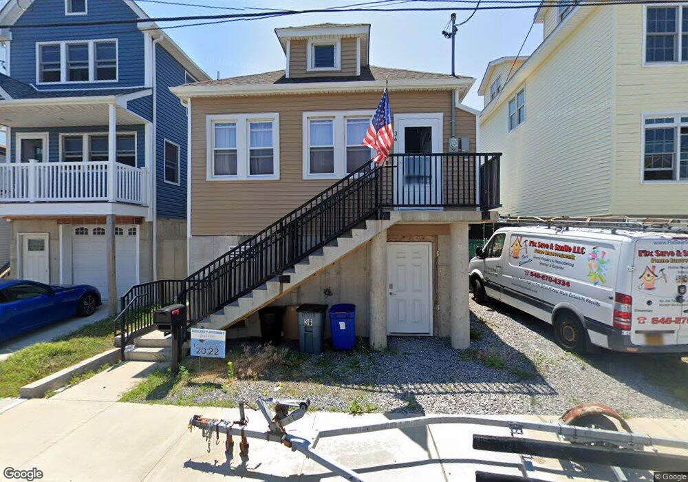 36 W 10th Rd, Broad Channel, NY 11693 - photo 1