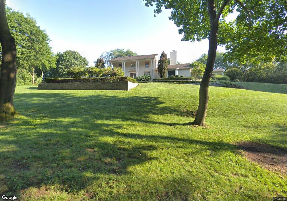 5040 Ponvalley Rd, Bloomfield Hills, MI 48302 - photo 1