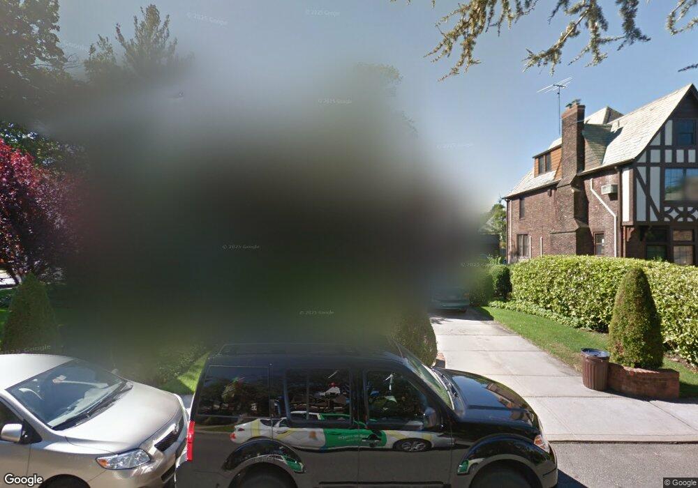 6954 Ingram St, Forest Hills, NY 11375 - photo 1