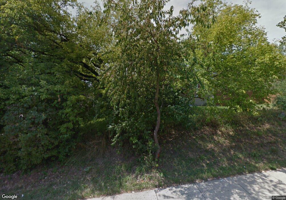 261 Deerpath Ln, Carpentersville, IL 60110 - photo 1