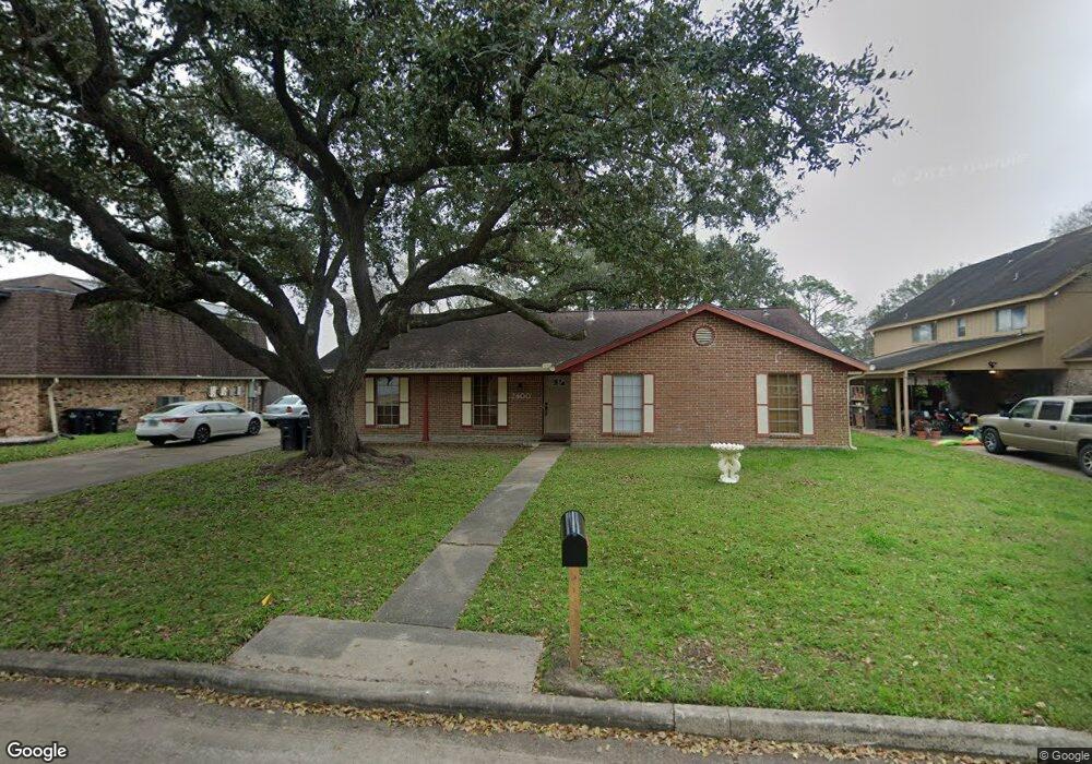 2400 Chelmsford Ct, Alvin, TX 77511 - photo 1