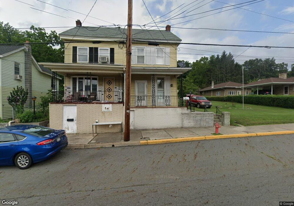 435 W Broad St, Williamstown, PA 17098 - photo 1