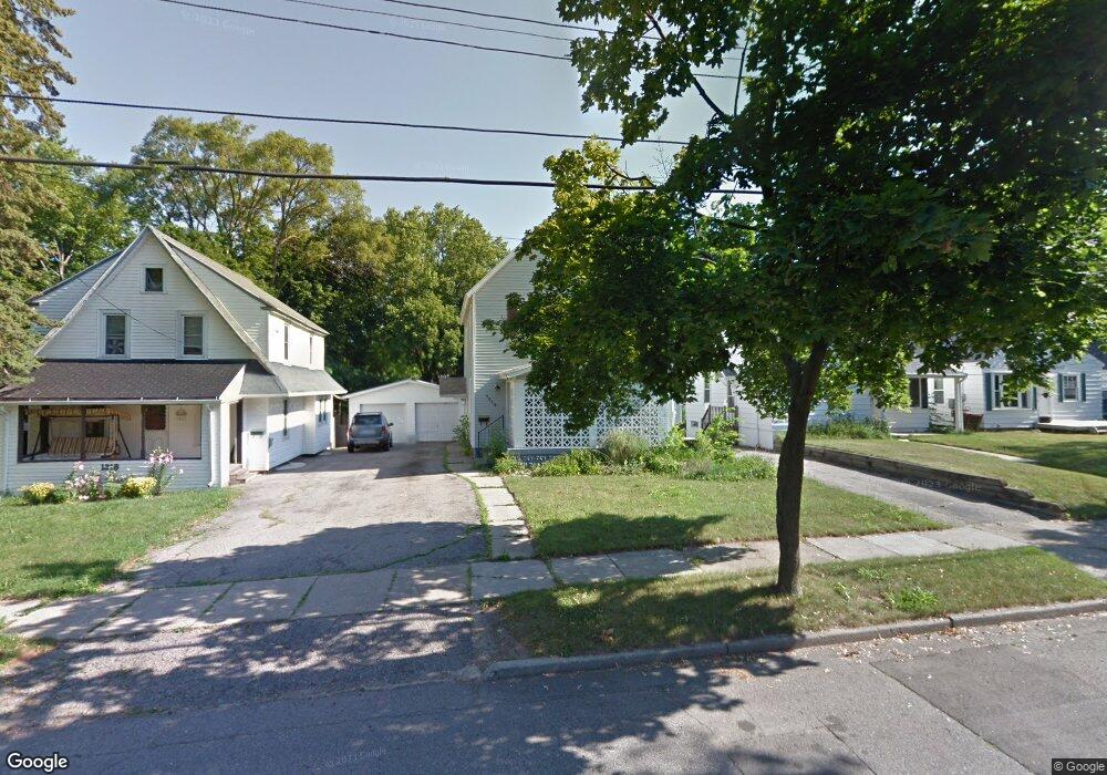 1314 Alsdorf St, Lansing, MI 48910 - photo 1