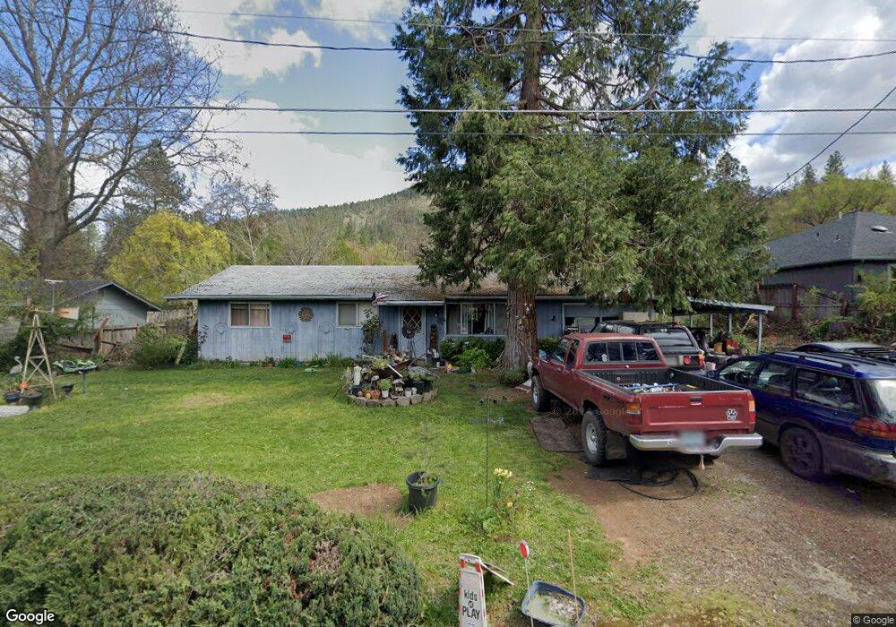 2021 Hamilton Ln, Grants Pass, OR 97527 - photo 1