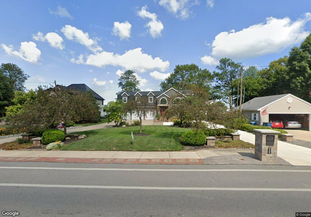 4365 E Lake Rd, Sheffield Lake, OH 44054 - photo 1