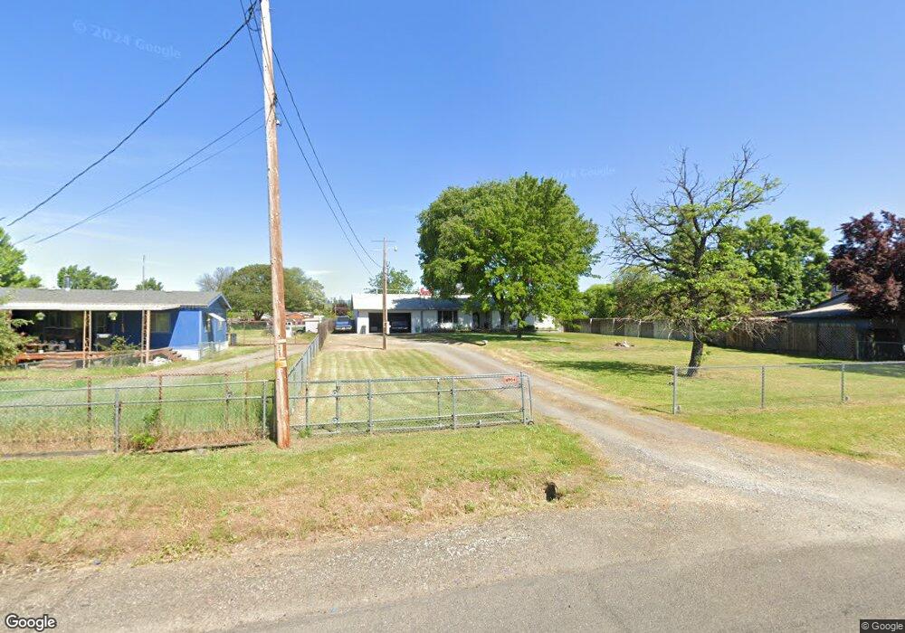 6704 Pinehurst St, Central Point, OR 97502 - photo 1