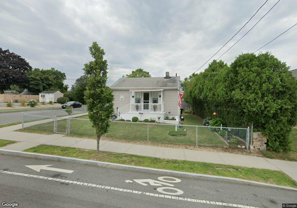 53 Rogers St, South Dartmouth, MA 02748 - photo 1