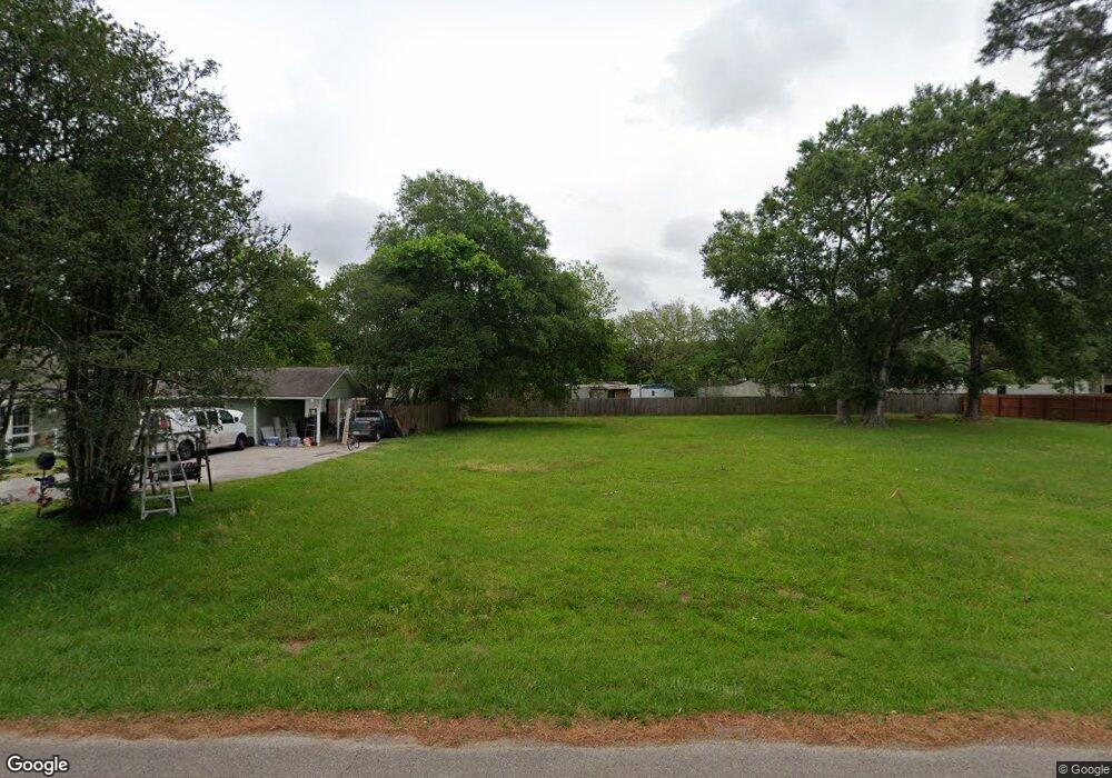 521 Hospital St, Tomball, TX 77375 - photo 1