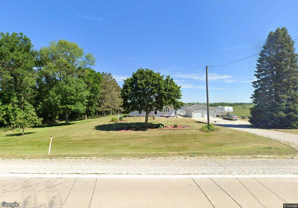 4157 Central City Rd, Center Point, IA 52213 - photo 1