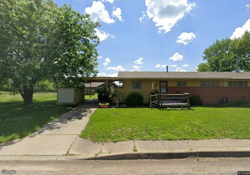 7203 SW Montara Pkwy, Topeka, KS 66619 - photo 1