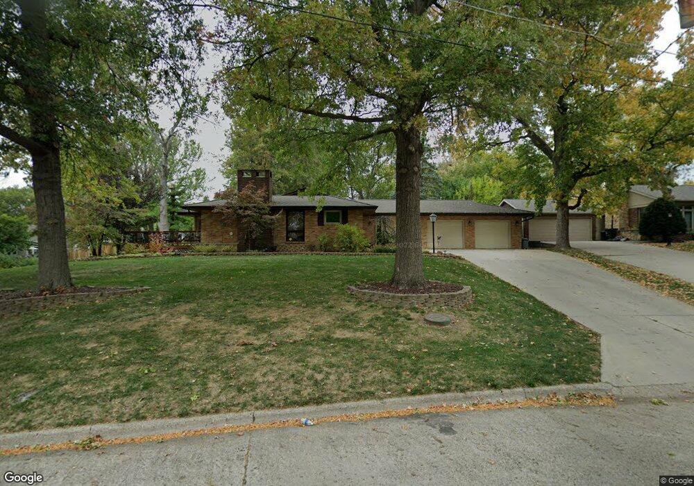 1313 W 13th St S, Newton, IA 50208 - photo 1