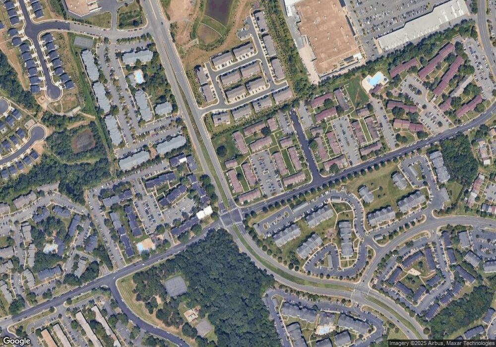 7536 Clemson Ct, Manassas, VA 20109 - photo 1