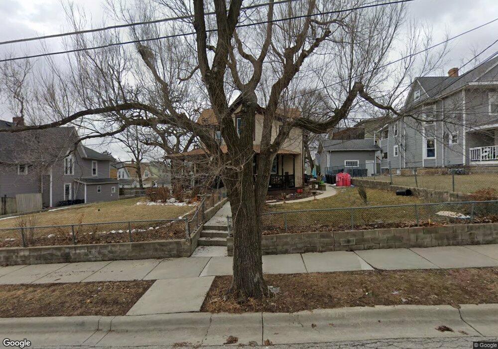 364 Center St, Elgin, IL 60120 - photo 1