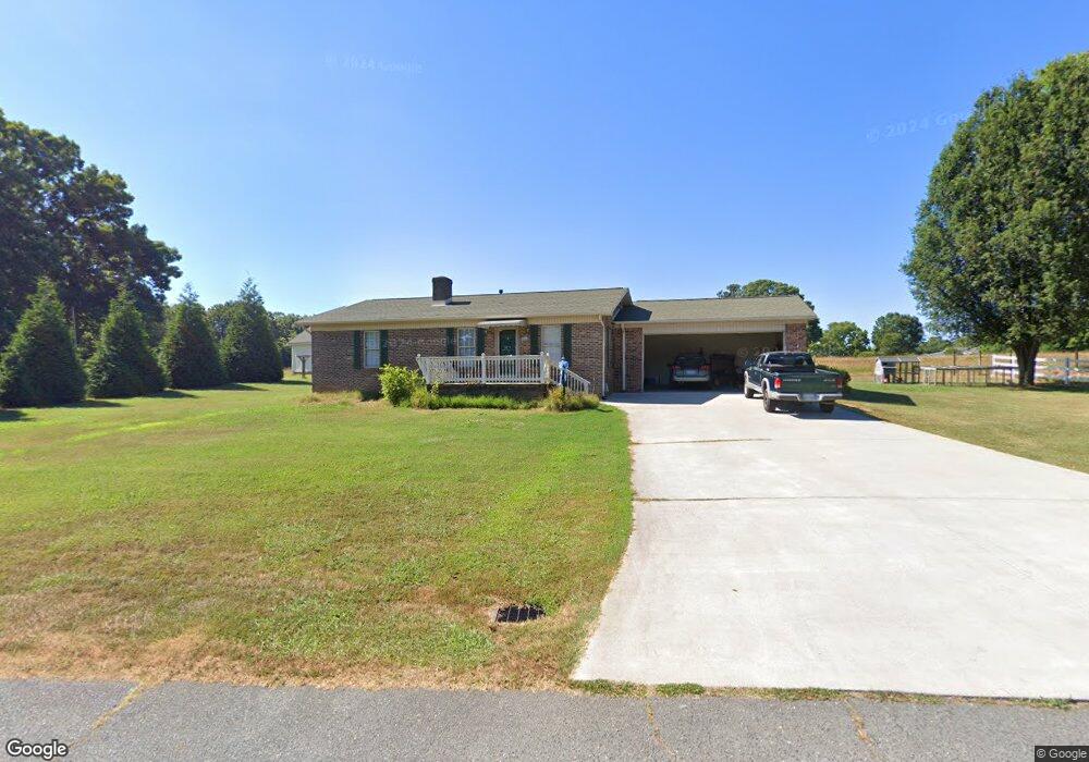 2279 Davidson Rd, Asheboro, NC 27205 - photo 1