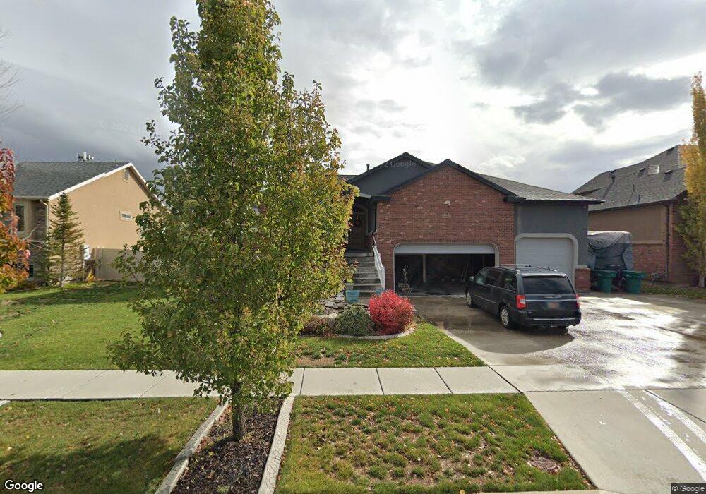 1591 W Timbercreek Ln, Layton, UT 84041 - photo 1