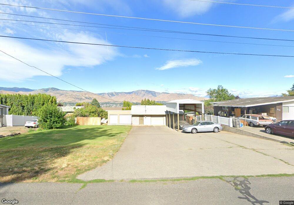 912 N James Ave, East Wenatchee, WA 98802 - photo 1