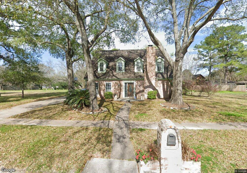 7634 Streamside Dr, Houston, TX 77088 - photo 1